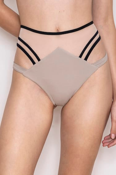 MILAKRASNA - Mia Bottoms