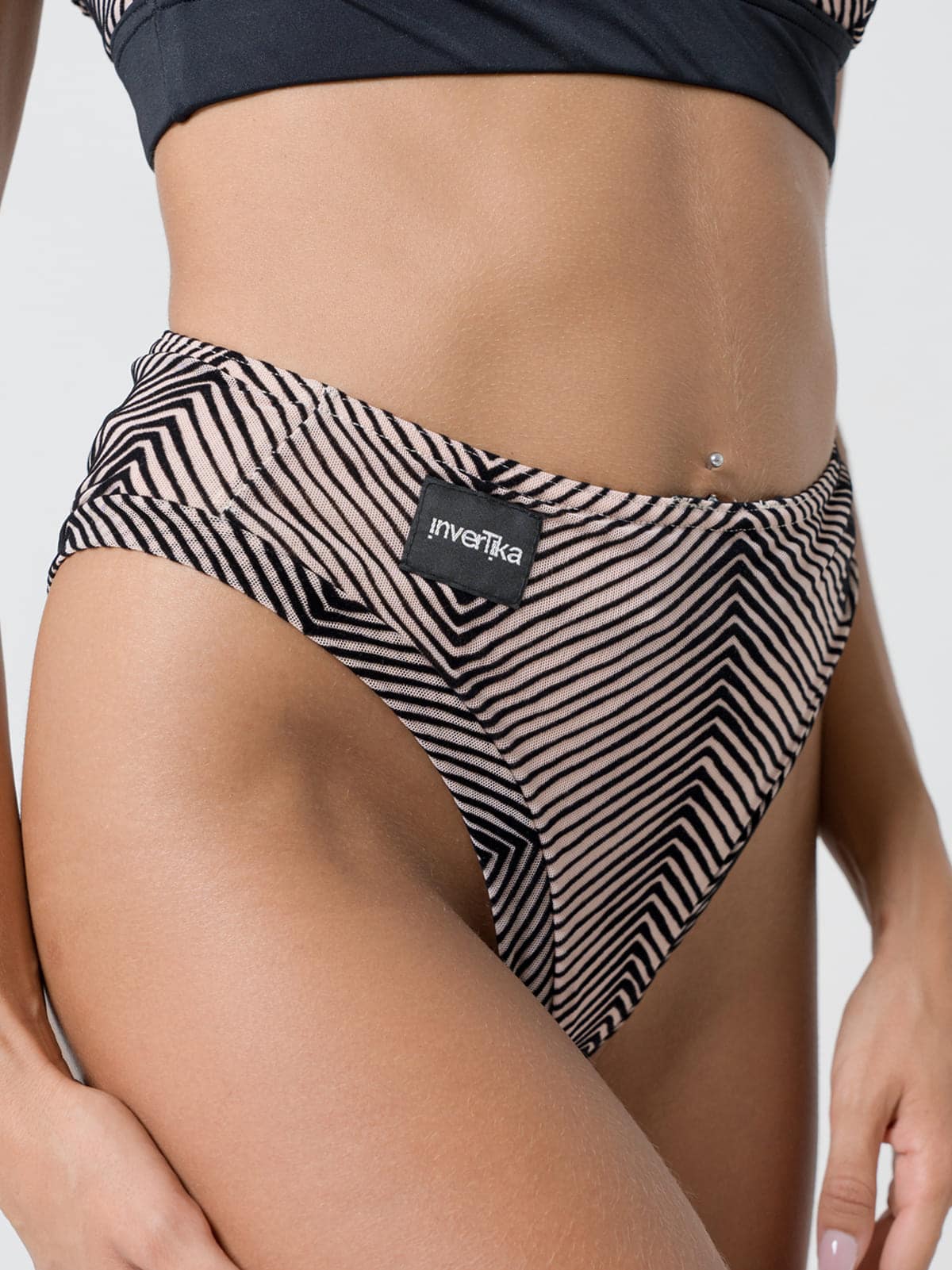 INVERTIKA - Ipnotika Fancy Bottoms