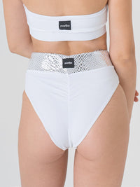 INVERTIKA - Scenika Bottoms