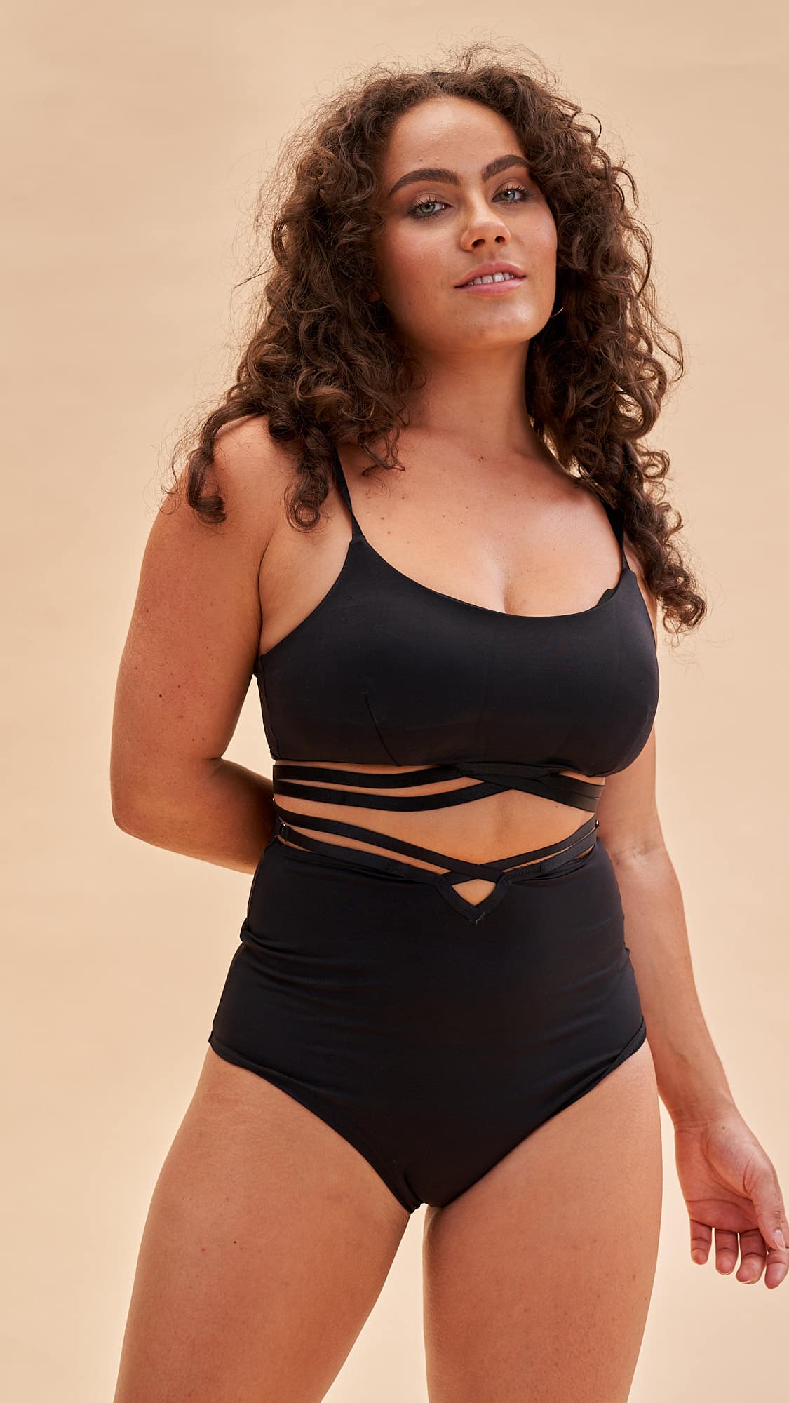 LUNALAE - POPPY STRAPPY TOP