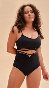 LUNALAE - POPPY STRAPPY TOP