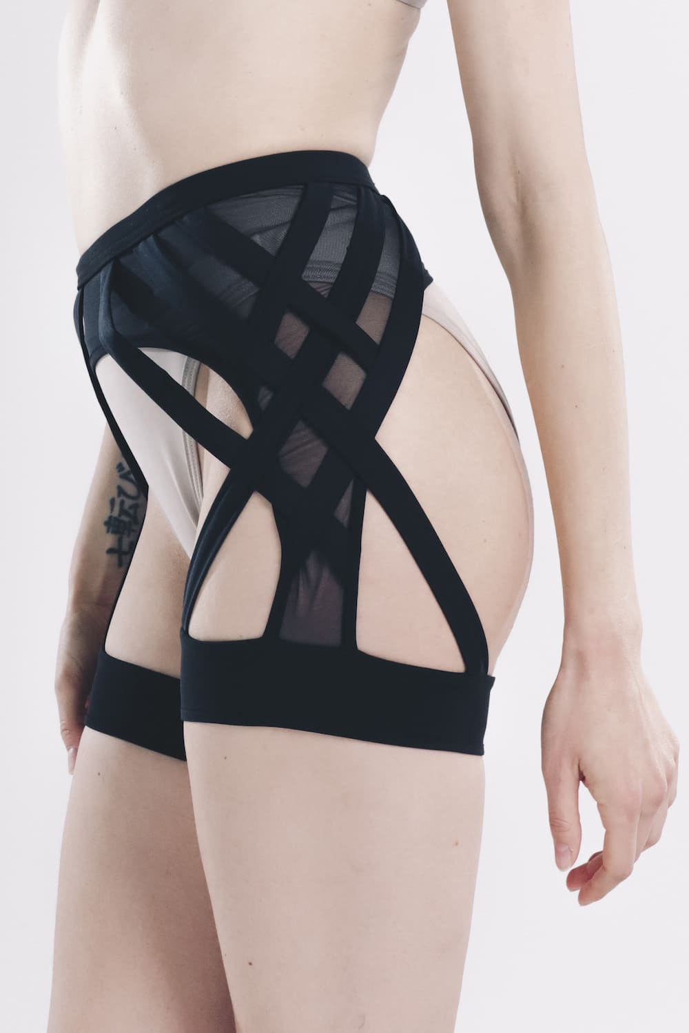 MILAKRASNA - ZLATA GARTER BELT