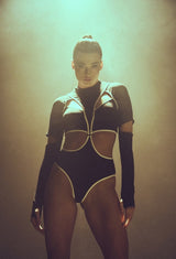HAMADE - NECK RING HIGH WAISTED BOTTOMS B/W