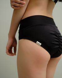 NABI POLEWEAR - Short Signature