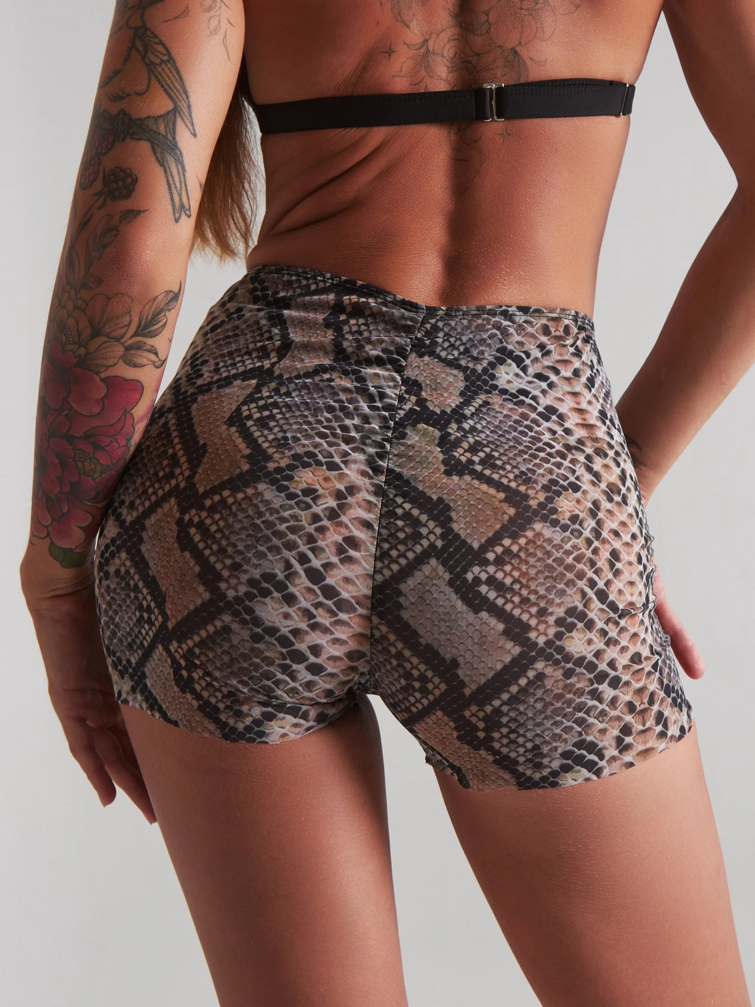 HARNA - Short Moire
