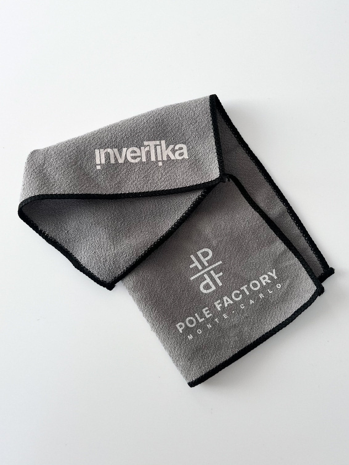 POLE FACTORY X INVERTIKA - CHIFFON EN MICROFIBRE