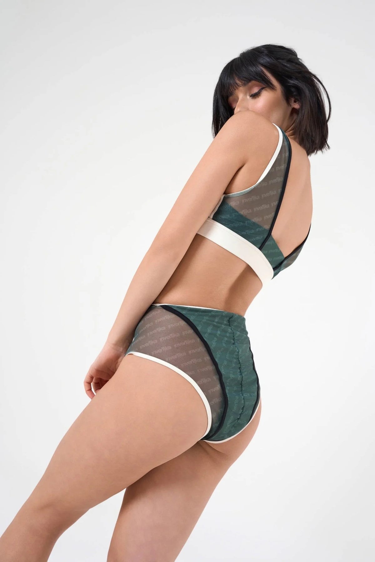 INVERTIKA - Iconika Top