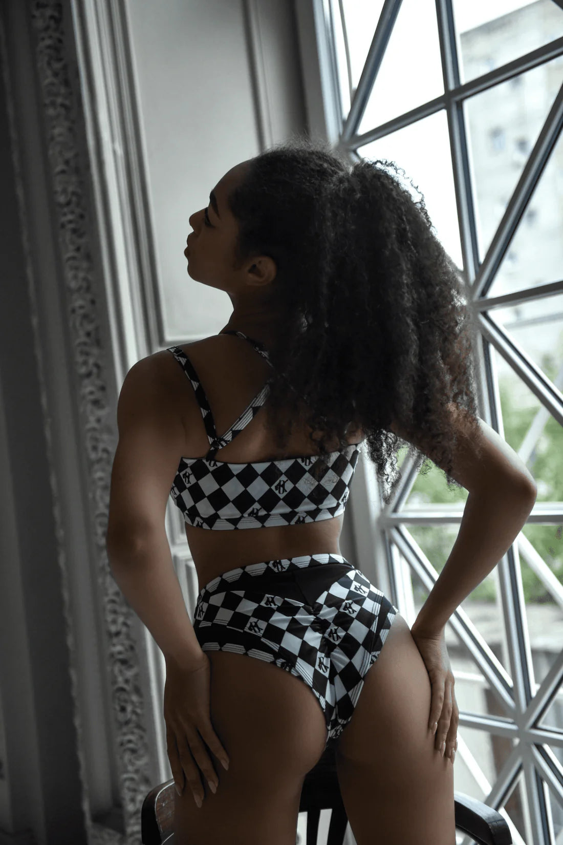 OKSA WEAR - SHORT CASTLE