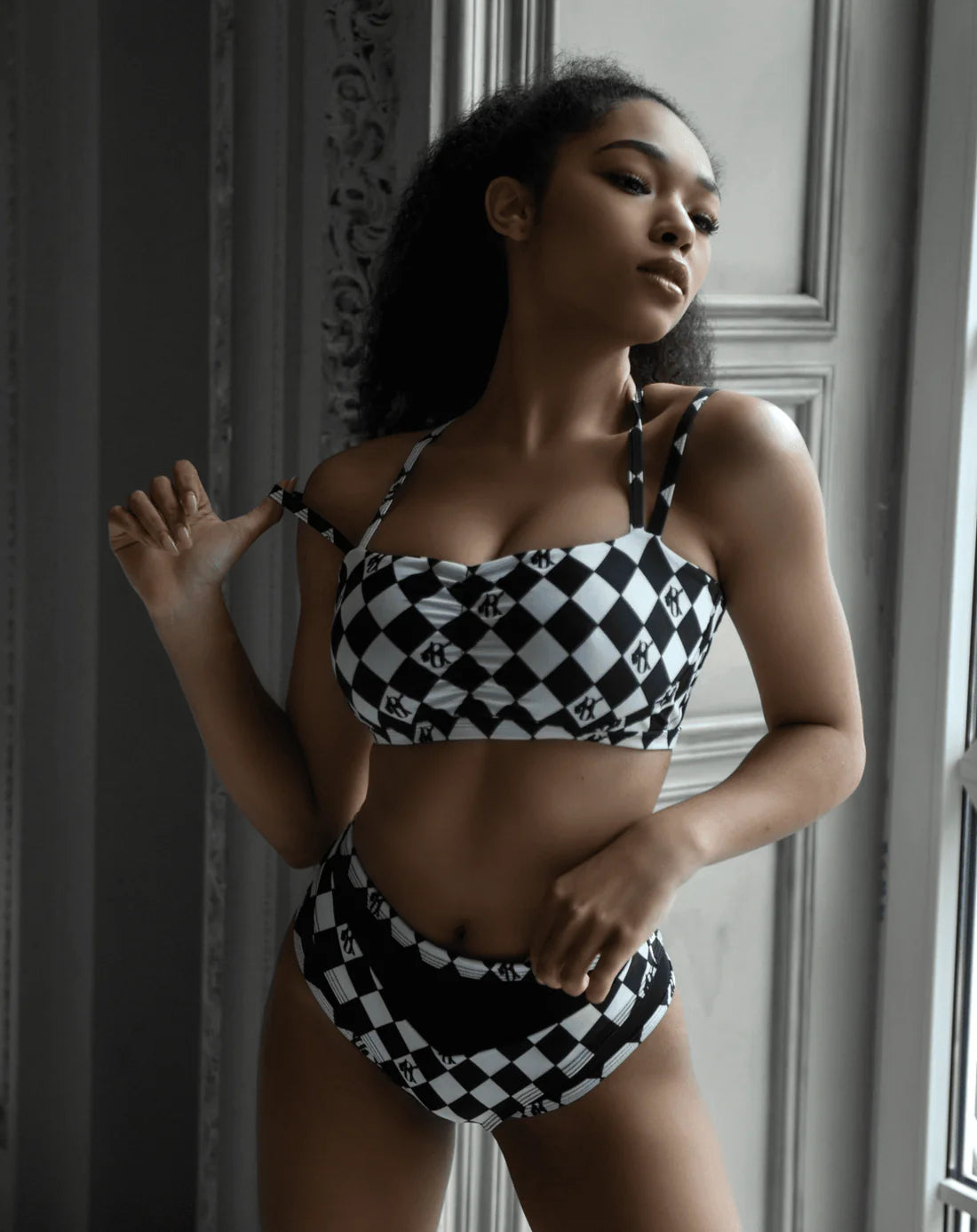 OKSA WEAR - Short Castle
